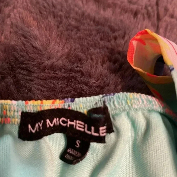 Colorful Hawaiian romper - Picture 2 of 2